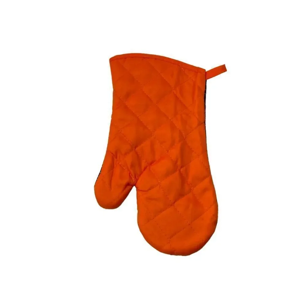NWT 4 Piece Halloween Kitchen Set Spider Web Pot Holders Oven Mitts